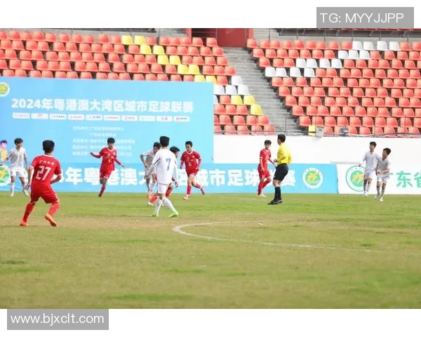 青少年足球发展新趋势与训练方法探讨助力未来足球人才培养