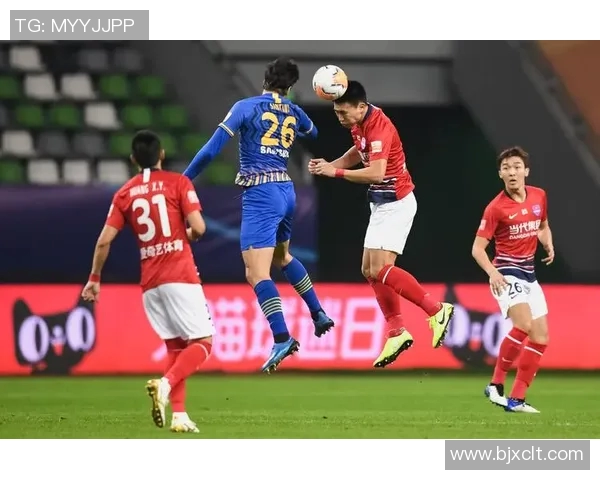 重庆队与苏宁队激战正酣谁能在这场较量中笑到最后